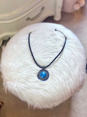 True 90’s Southwestern Braided Rope Necklace Vintage Concho Medallion/Pendant
